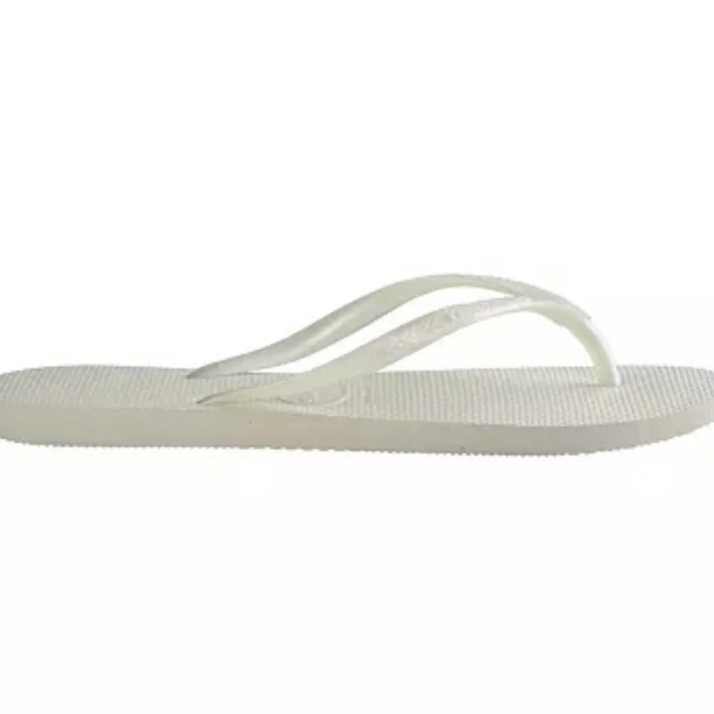 Brand new children Havaianas